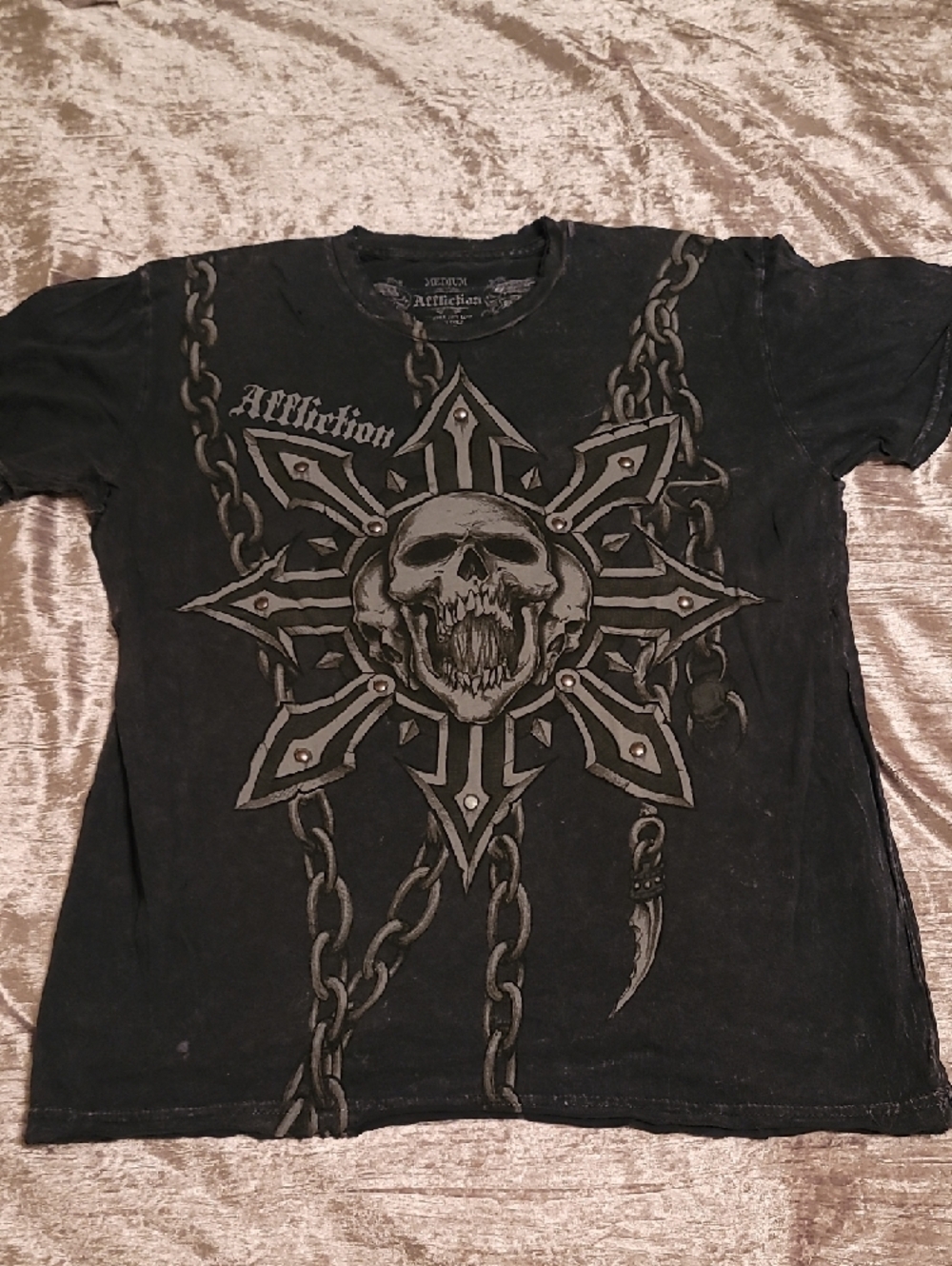 Affliction Studded Men's Medium Black Shirt 2 small holes - Picture 2 of 9